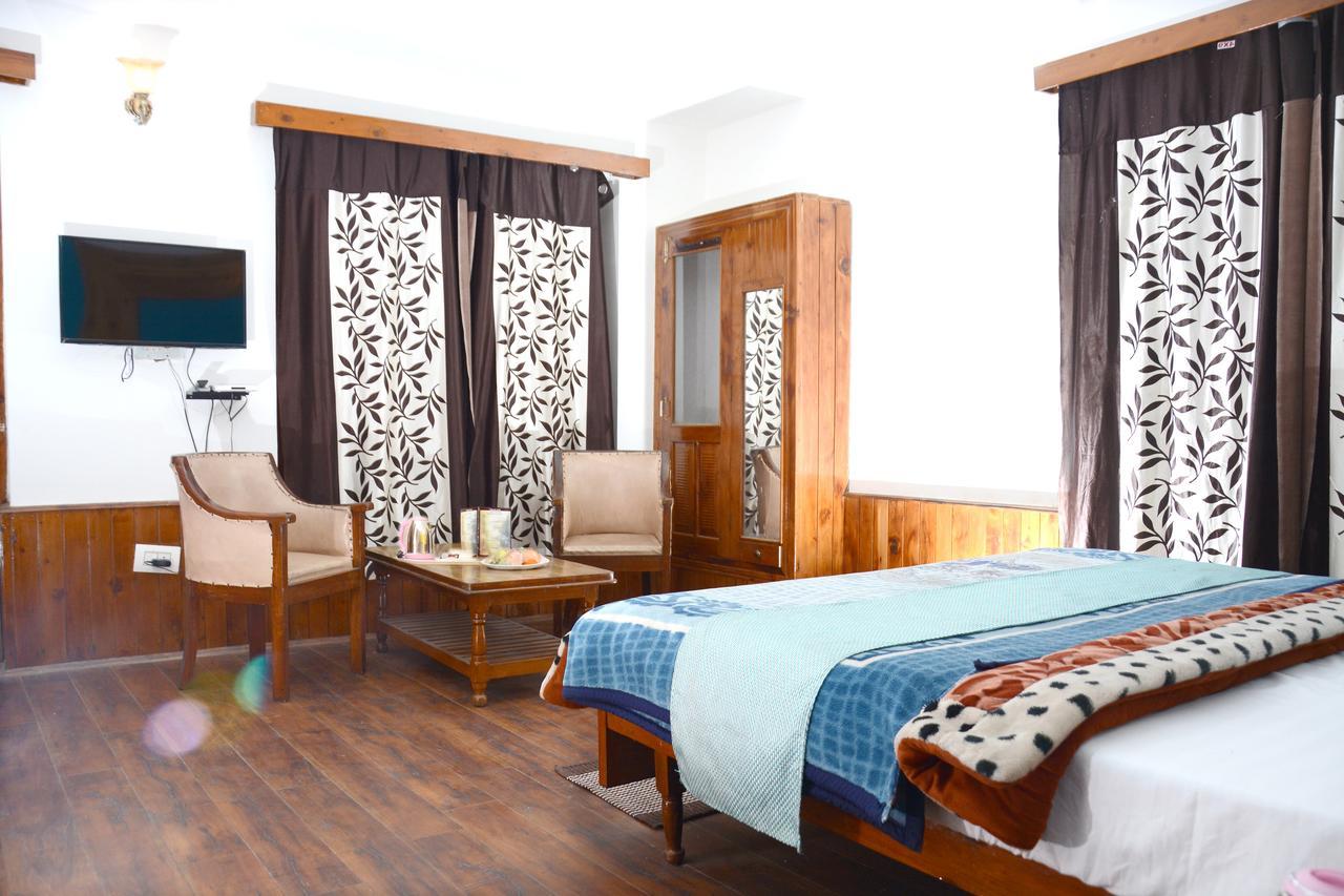 Hotel Rajhans Manali Exterior photo